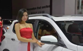 车模小姐姐天津车展视频,惊艳瞬间大盘点