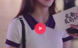 吃网纹瓜的小姐姐图片,邂逅美味与颜值并存的小姐姐