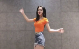 国外小姐姐跳舞小视频,动感节奏点燃视觉盛宴